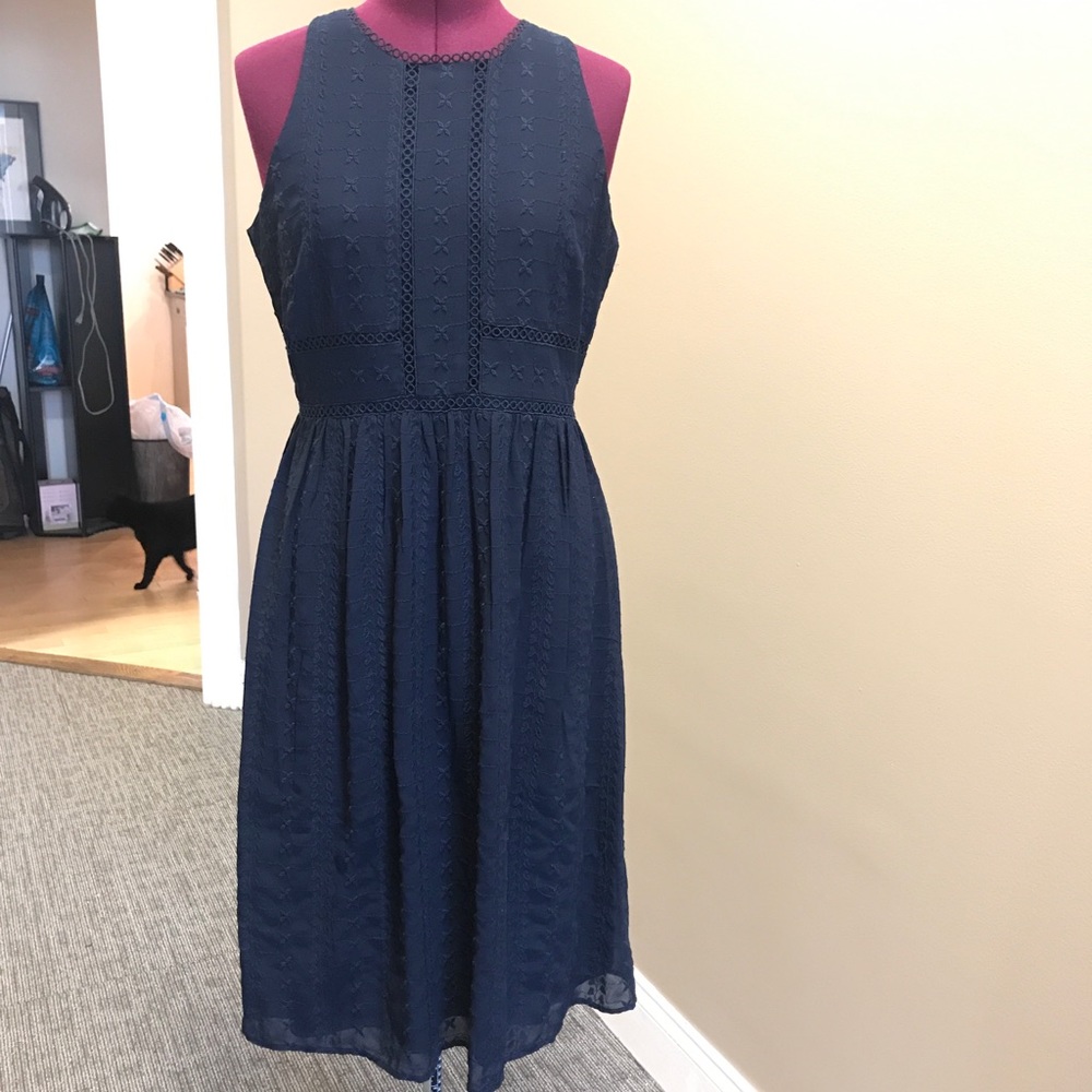 Embroidered zipper back formal dress